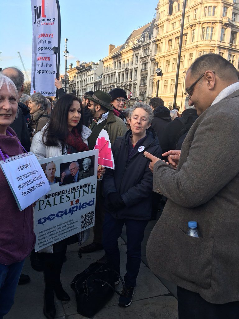 Elleanne Green at JVL demo