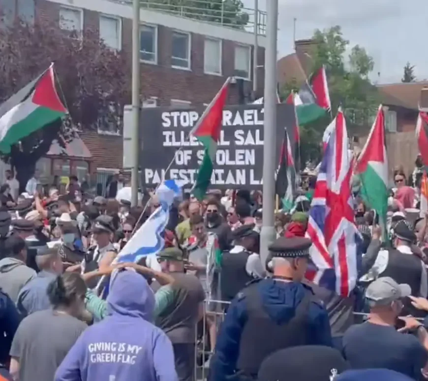 Edgware protest Jewish Life